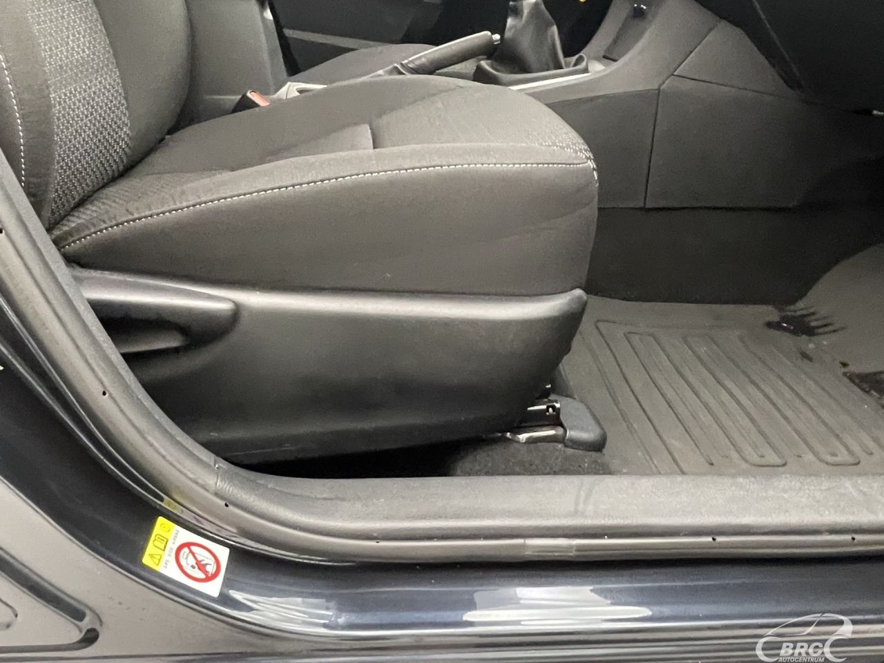 Toyota Corolla | 5