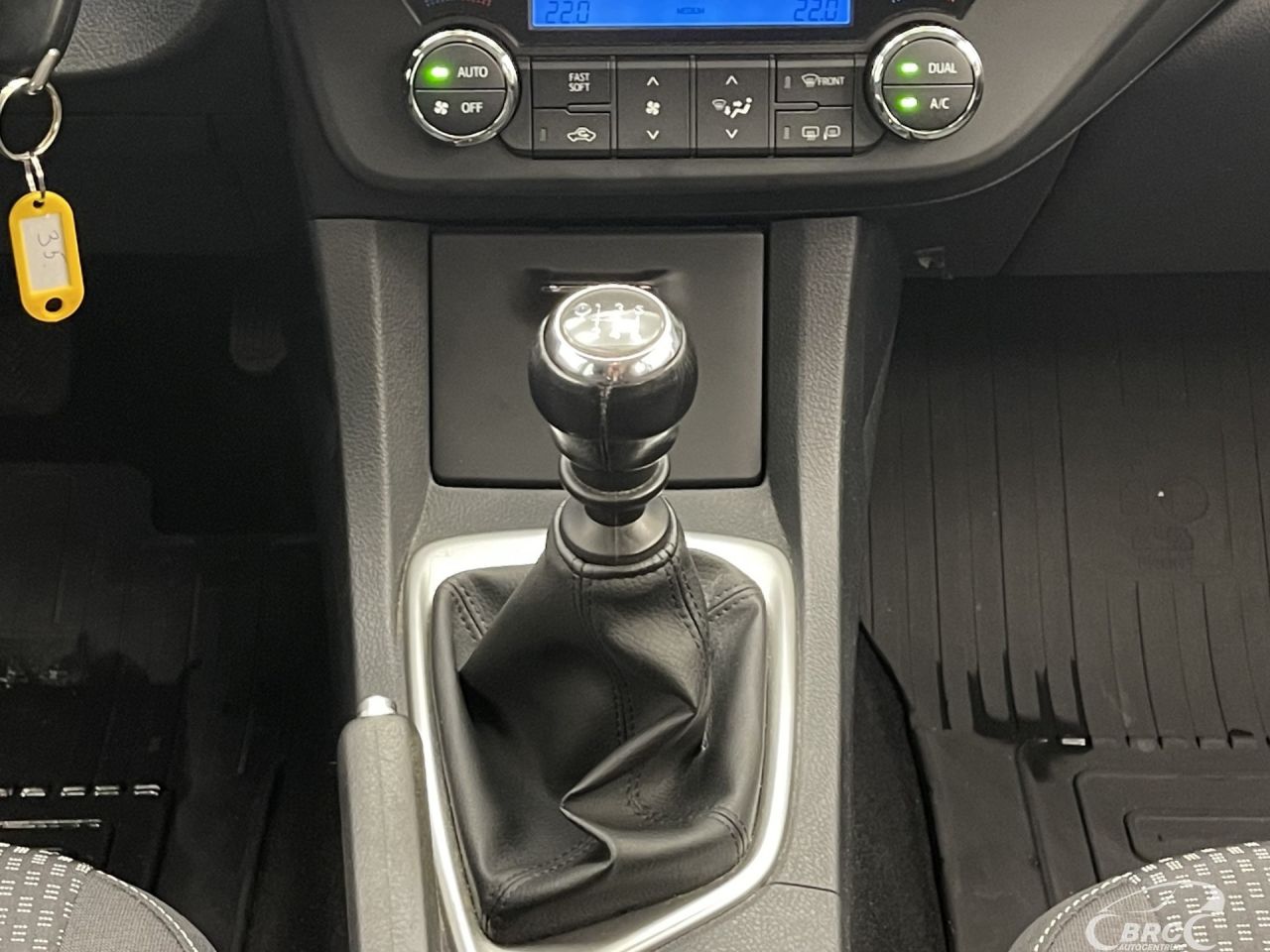Toyota Corolla | 16
