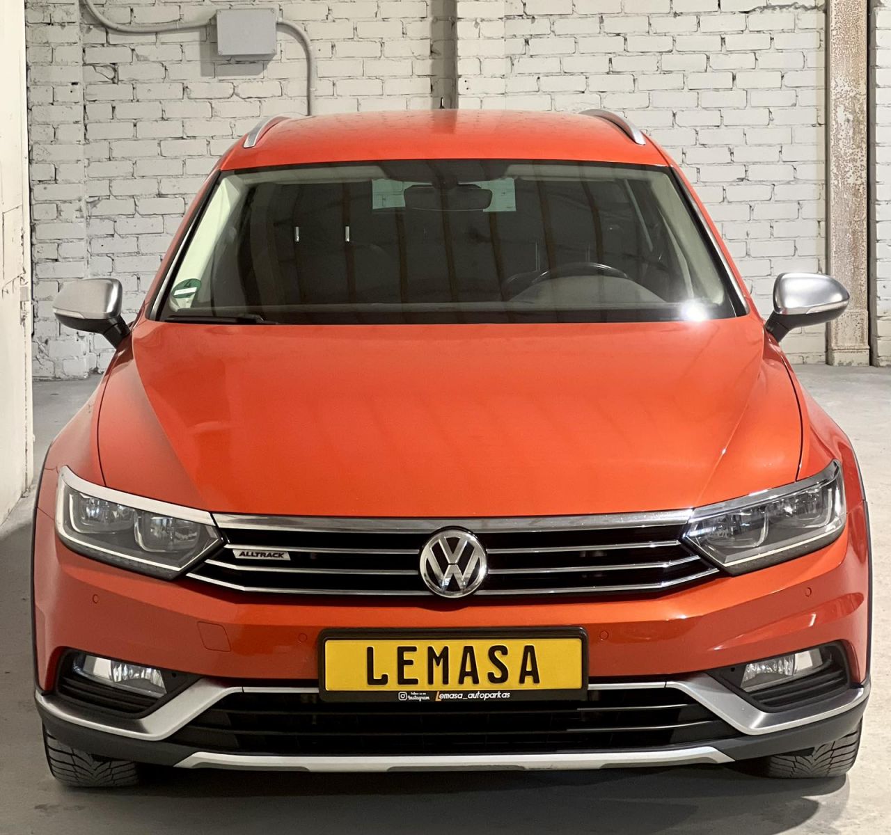 Volkswagen Passat | 1