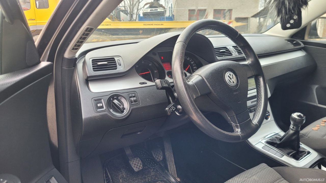 Volkswagen Passat | 1