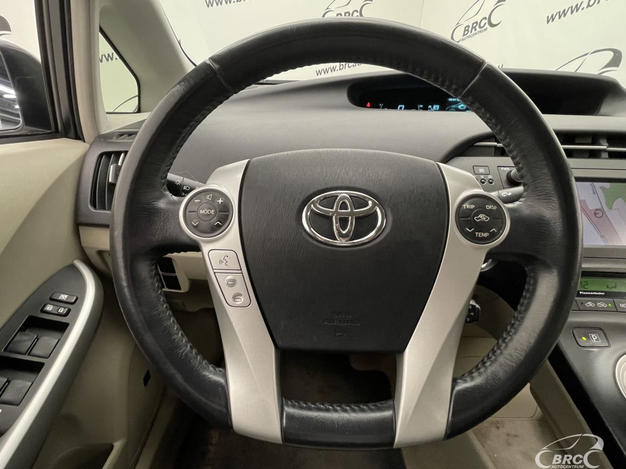 Toyota Prius | 26