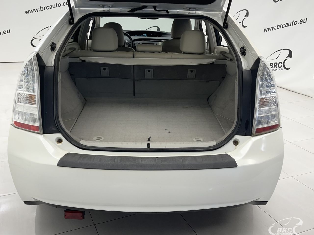 Toyota Prius | 34