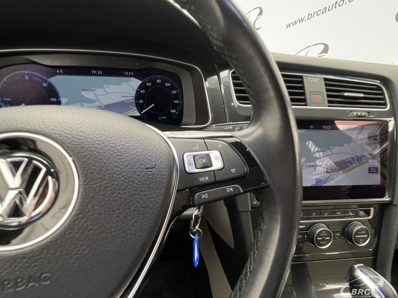 Volkswagen Golf | 27