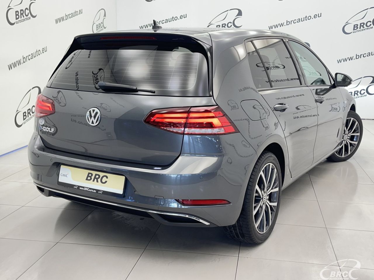 Volkswagen Golf | 45