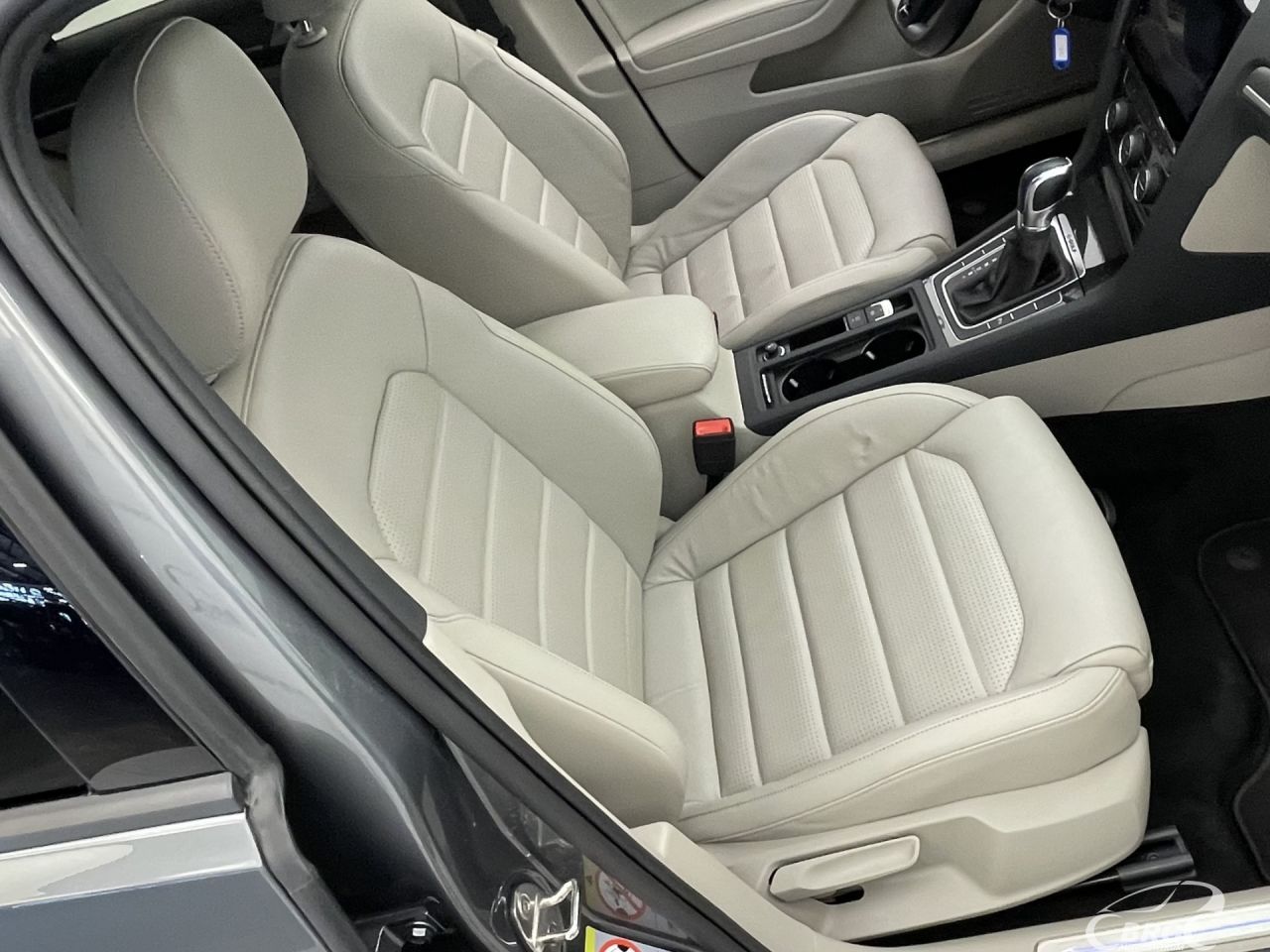 Volkswagen Golf | 4