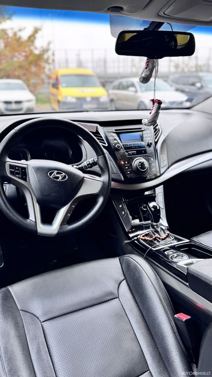 Hyundai i40 | 16