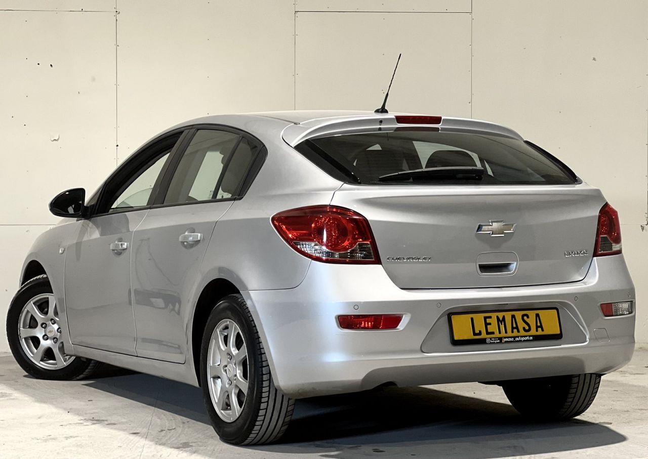 Chevrolet Cruze | 4