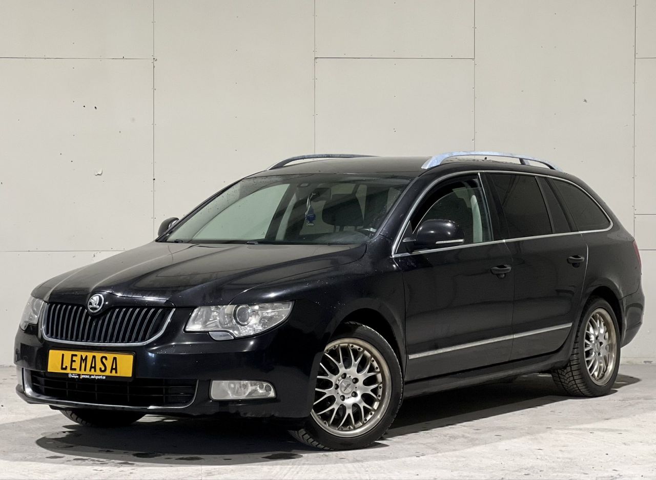 Skoda Superb, universal