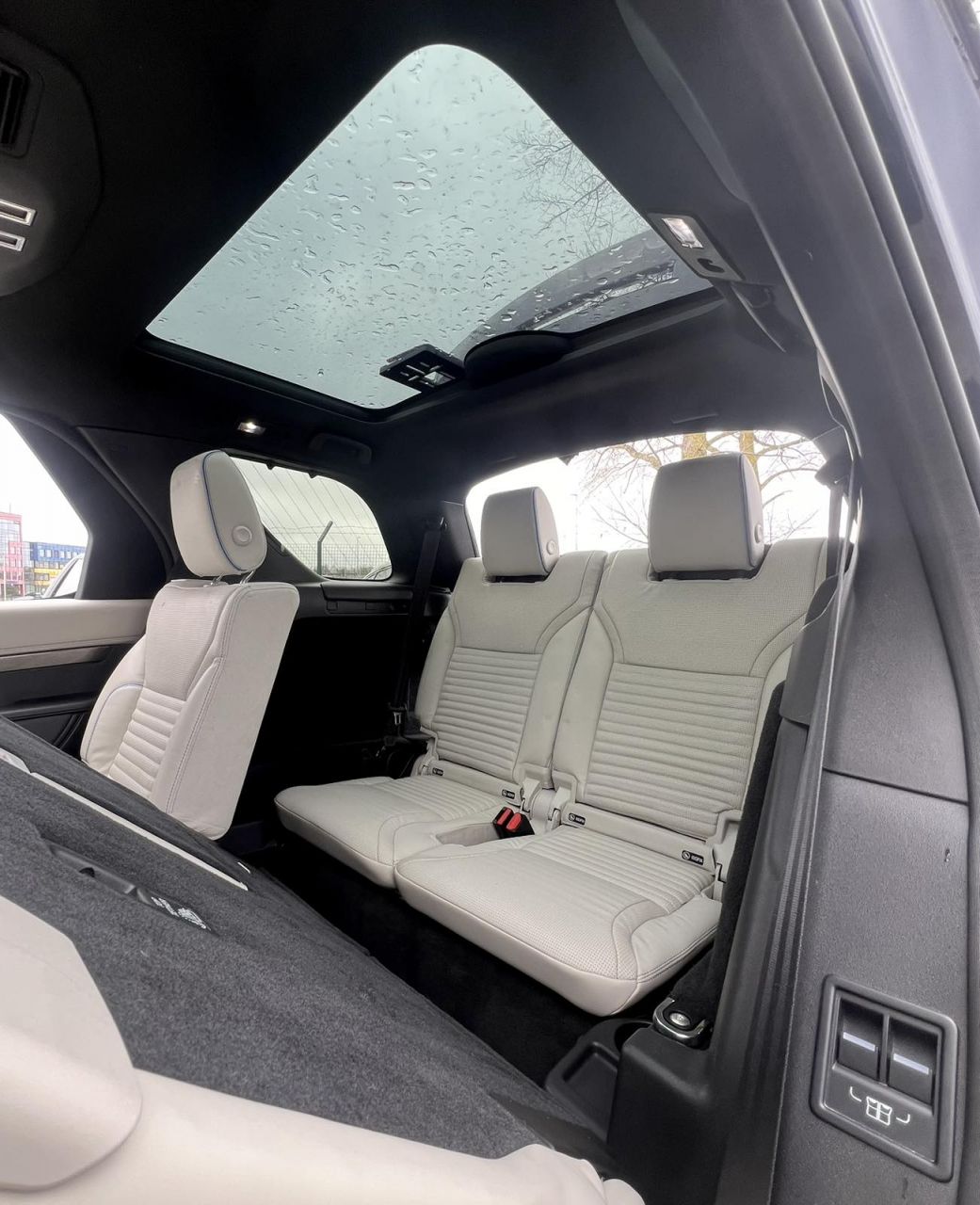 Land Rover Discovery | 6