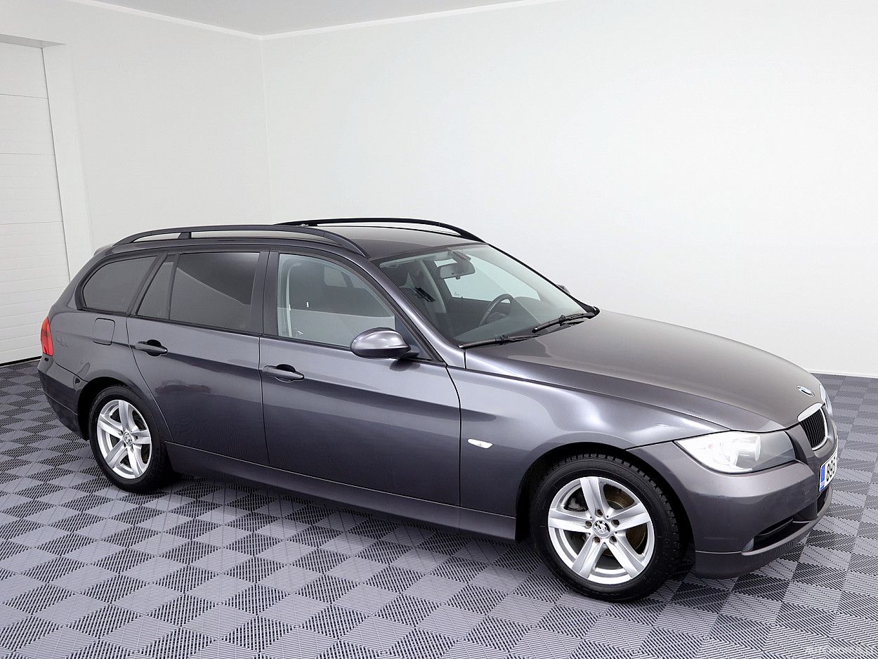BMW 318, 2.0 l., universalas