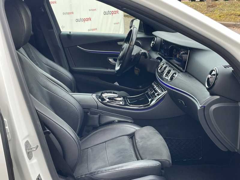 Mercedes-Benz E220 | 8