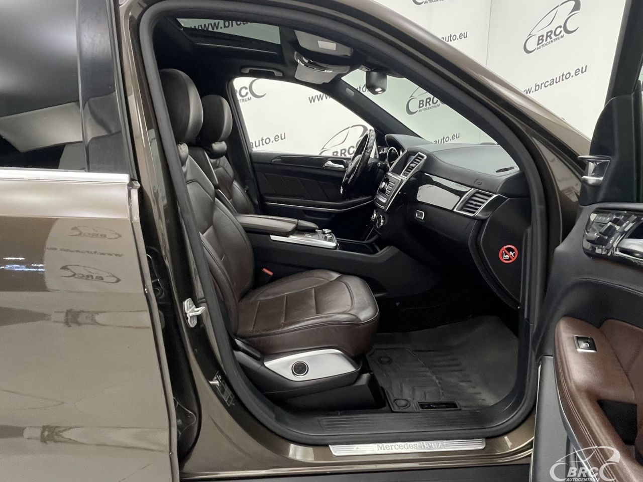 Mercedes-Benz GL350 | 3