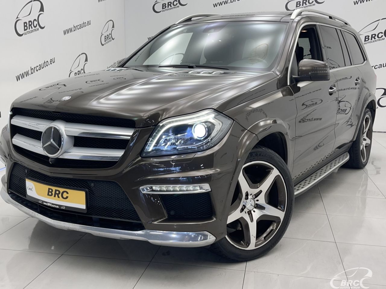Mercedes-Benz GL350 | 49