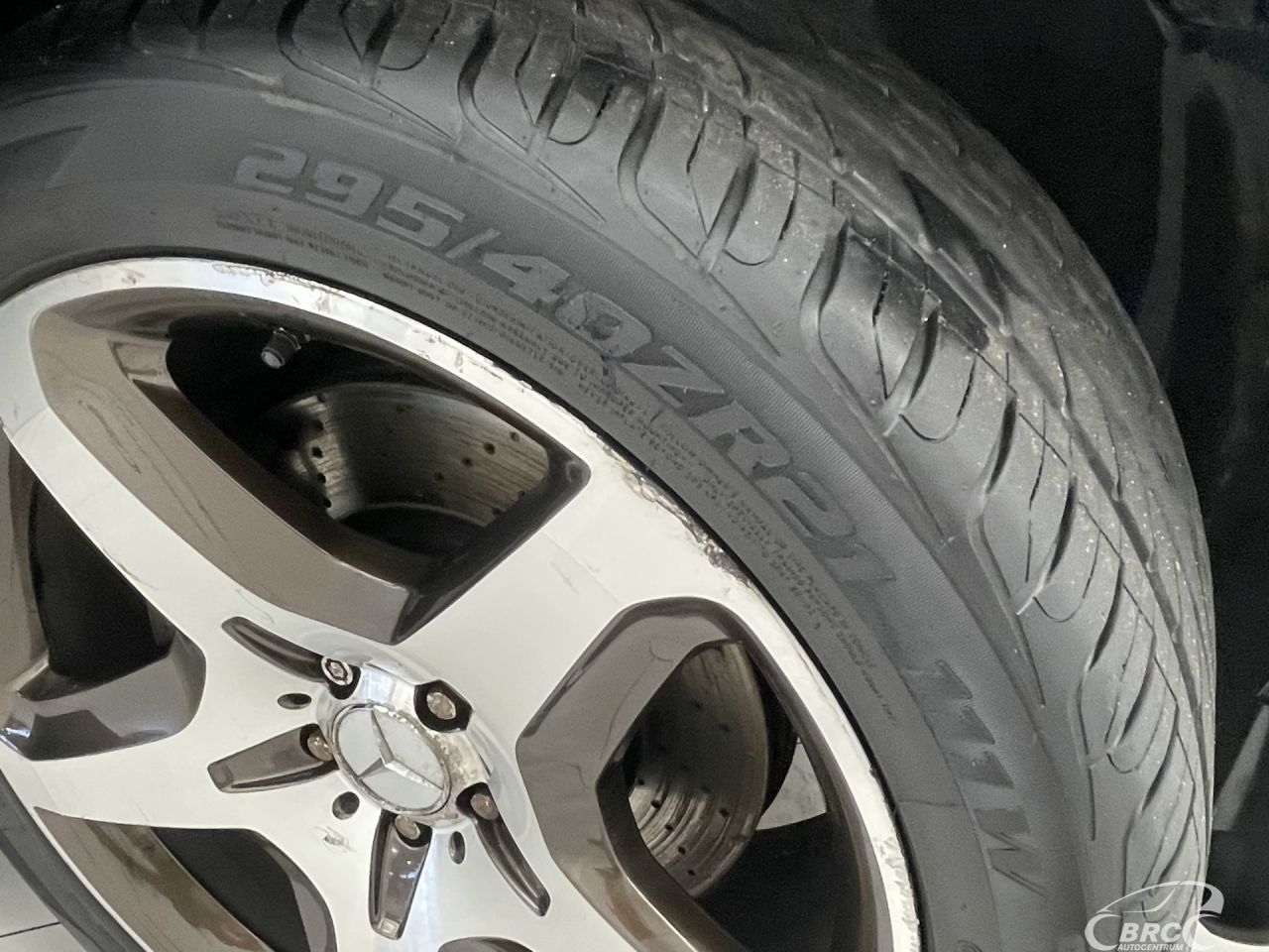 Mercedes-Benz GL350 | 45