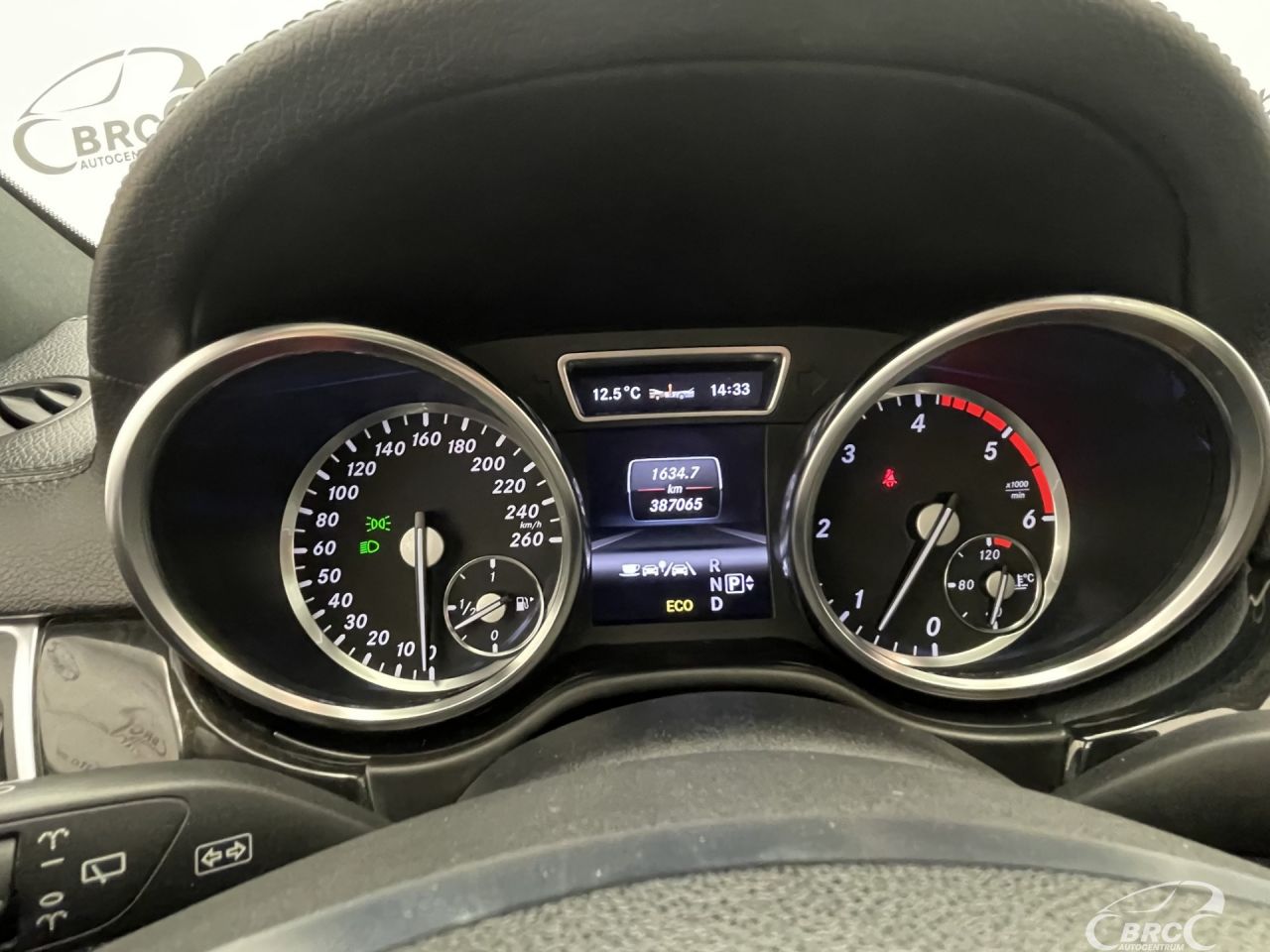 Mercedes-Benz GL350 | 37