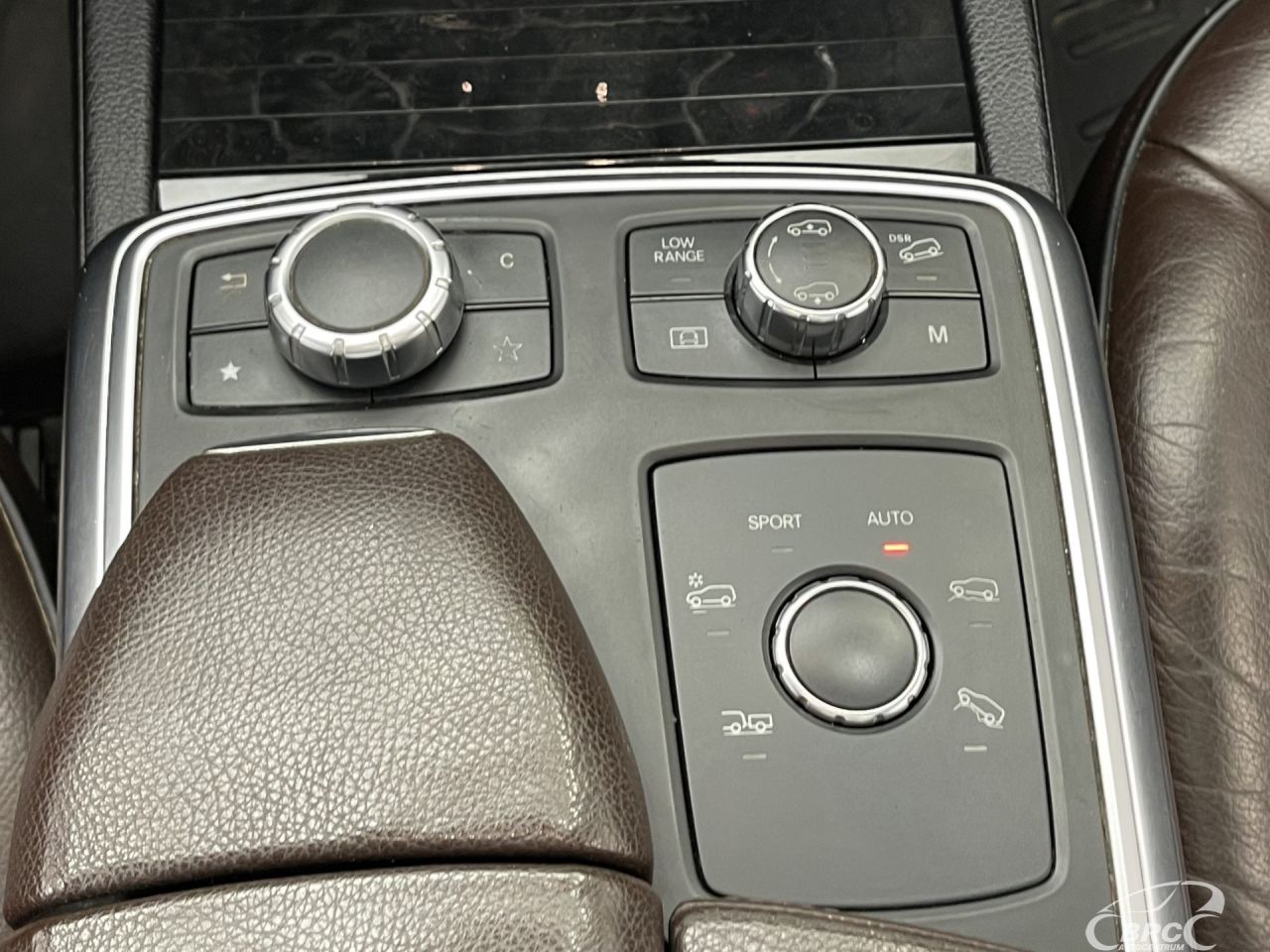 Mercedes-Benz GL350 | 22