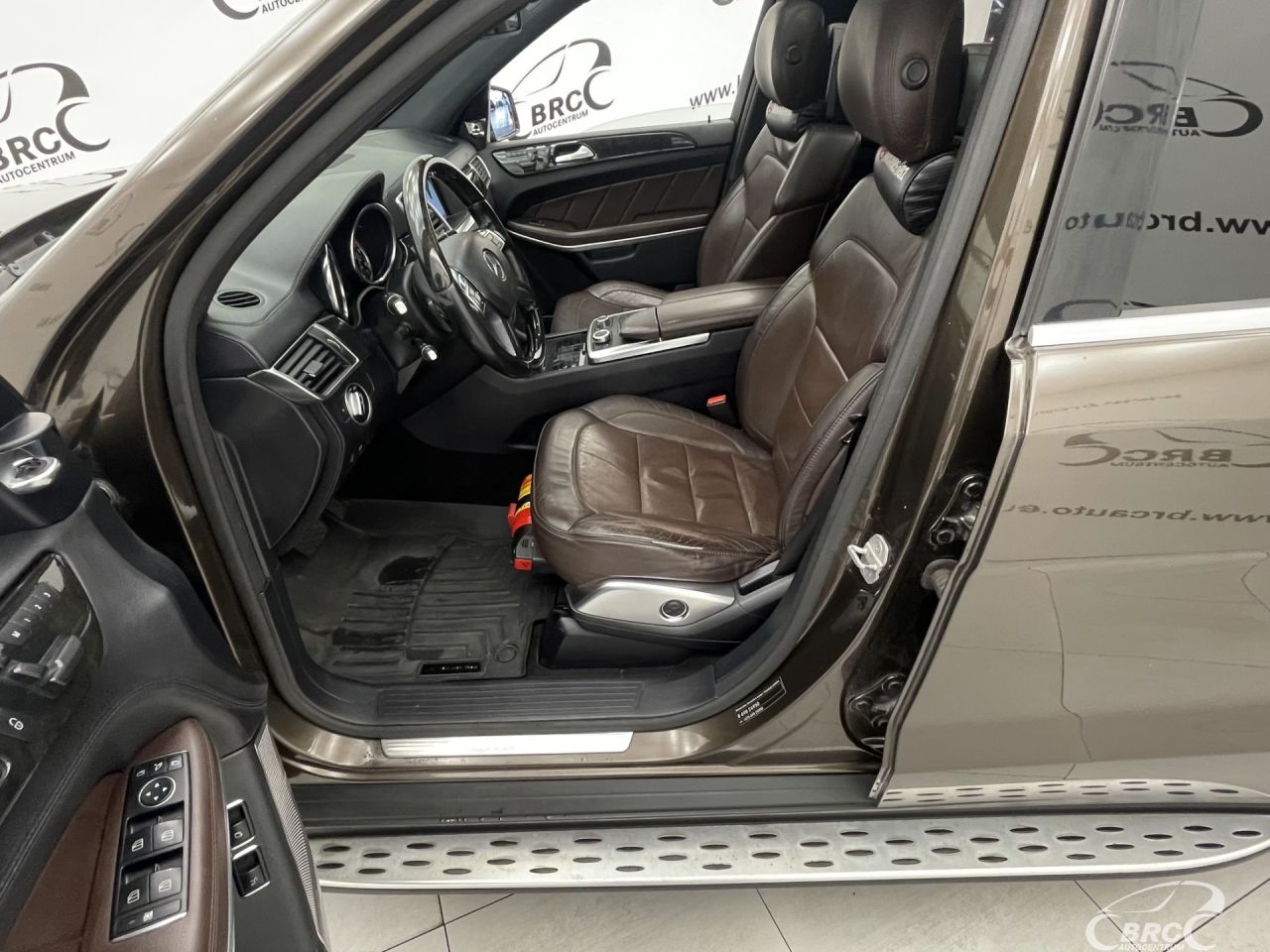 Mercedes-Benz GL350 | 25