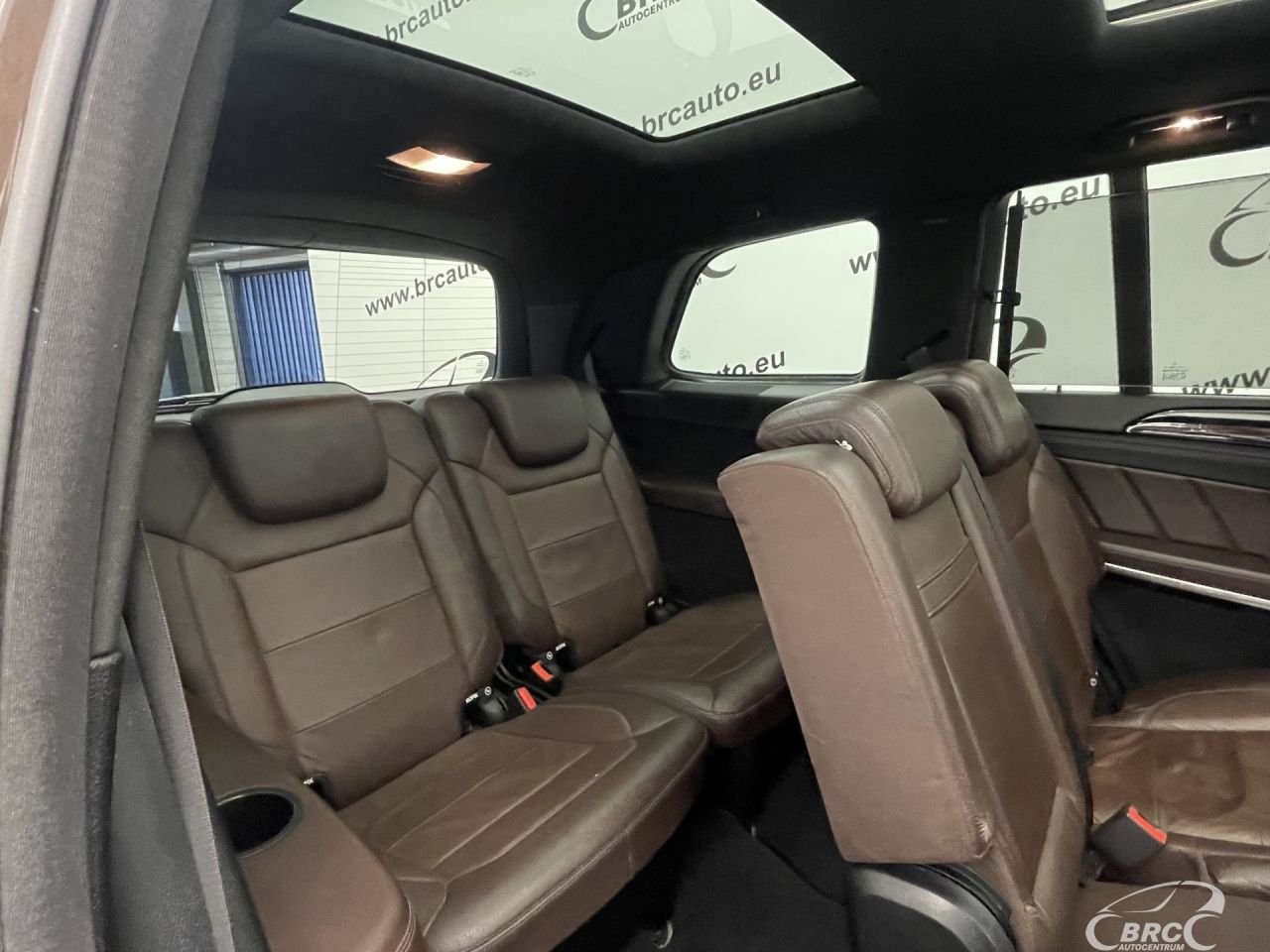 Mercedes-Benz GL350 | 15