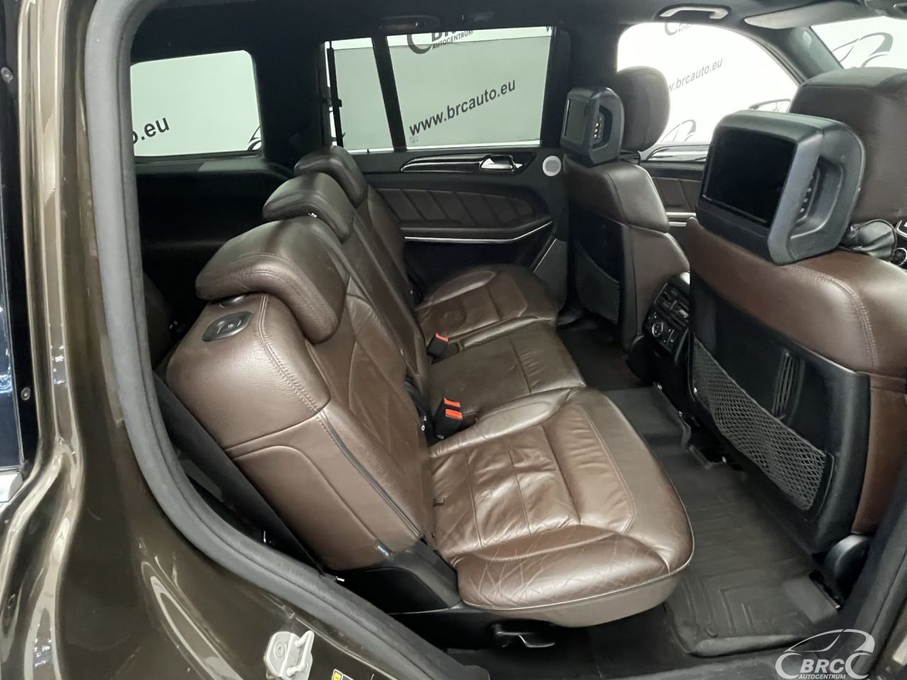 Mercedes-Benz GL350 | 10