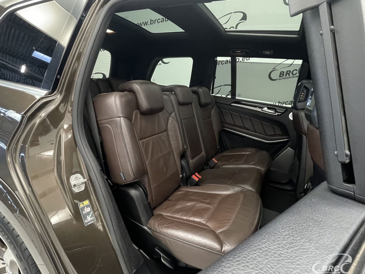 Mercedes-Benz GL350 | 11