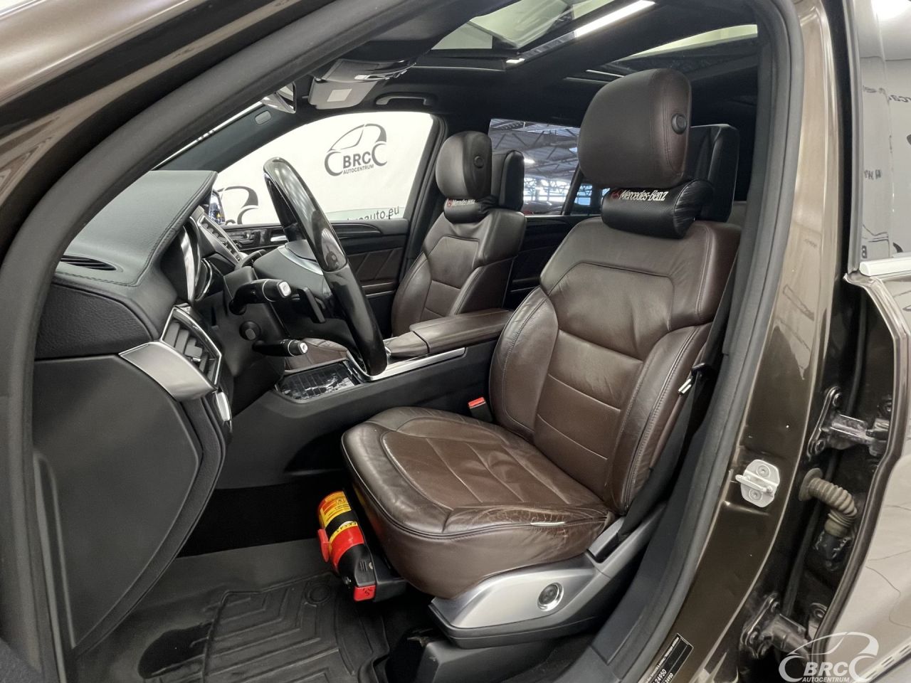 Mercedes-Benz GL350 | 27