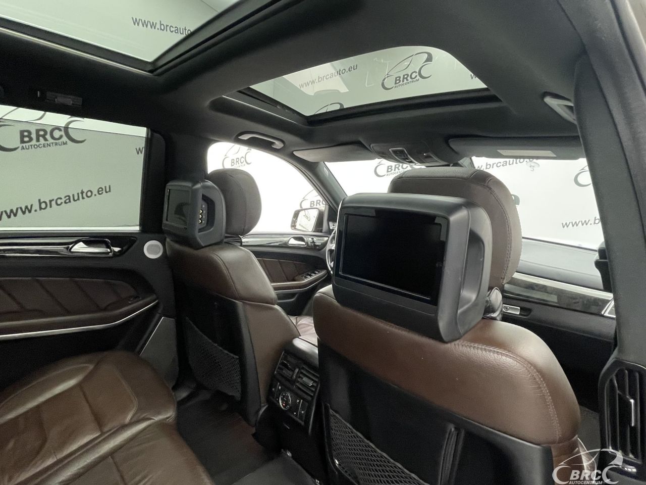 Mercedes-Benz GL350 | 13