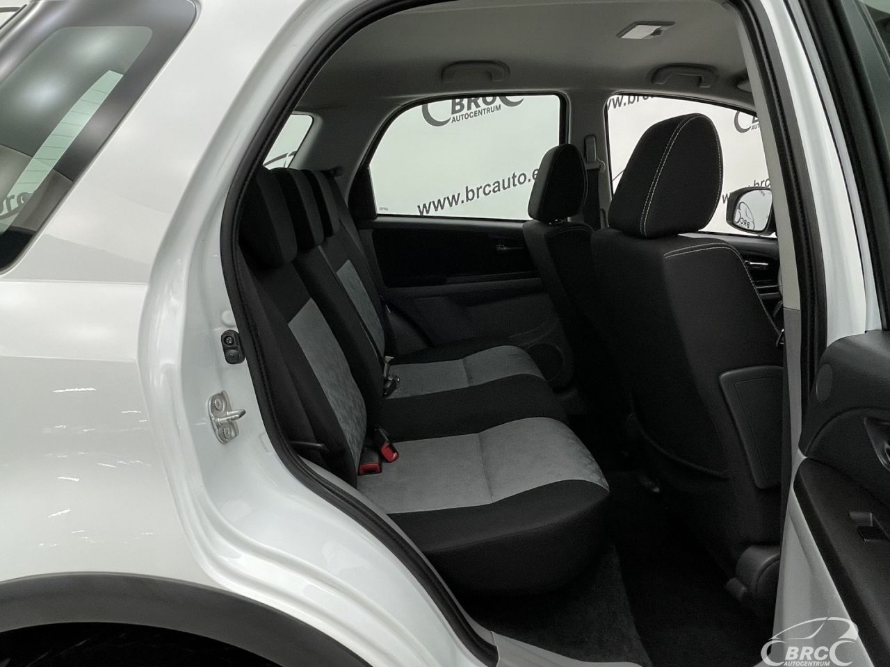 Suzuki SX4 | 8
