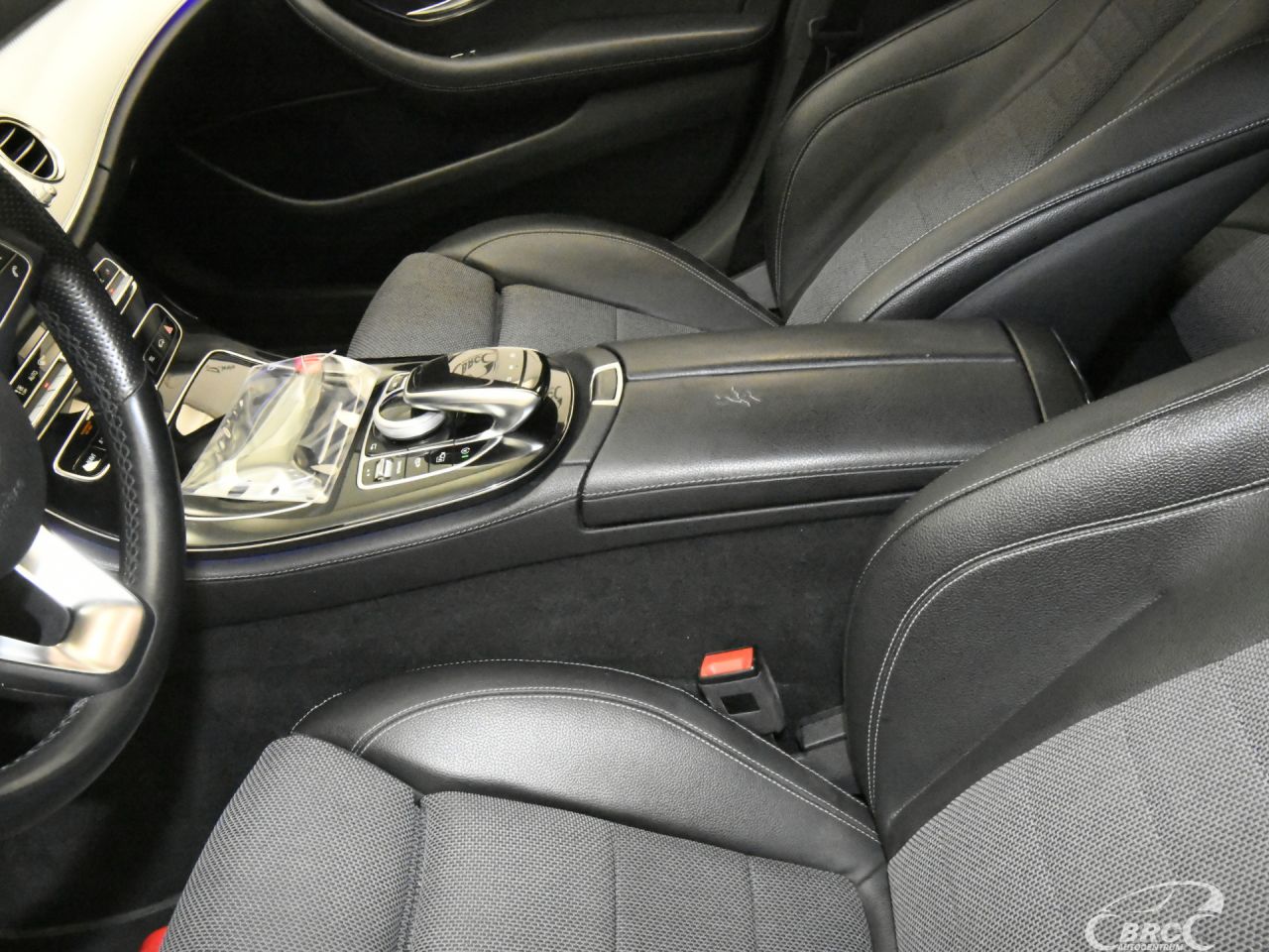 Mercedes-Benz E220 | 22