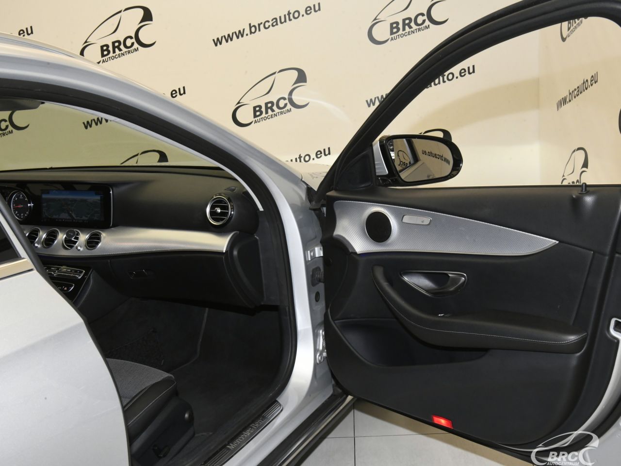 Mercedes-Benz E220 | 6
