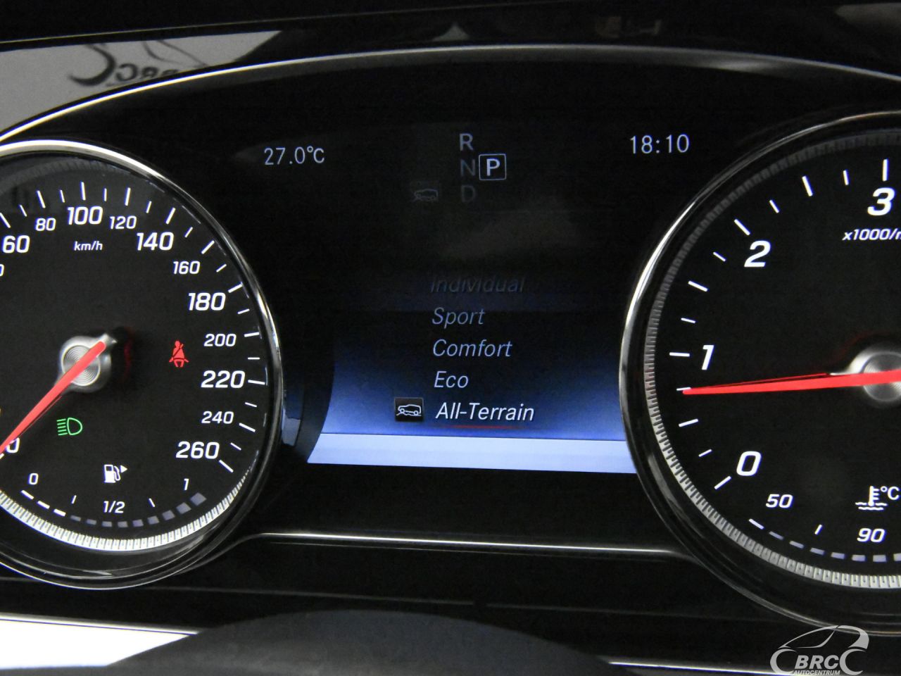 Mercedes-Benz E220 | 36