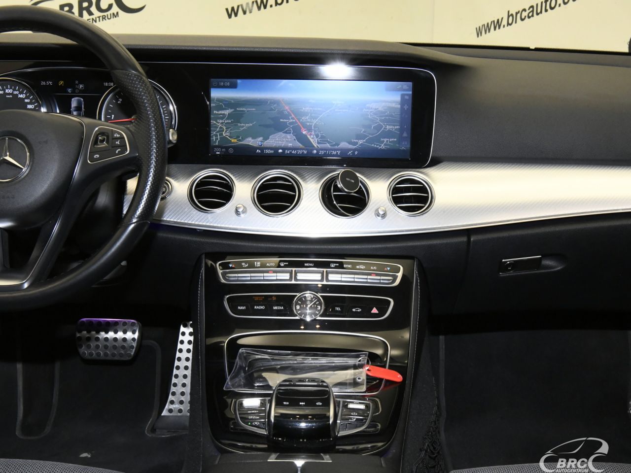 Mercedes-Benz E220 | 13