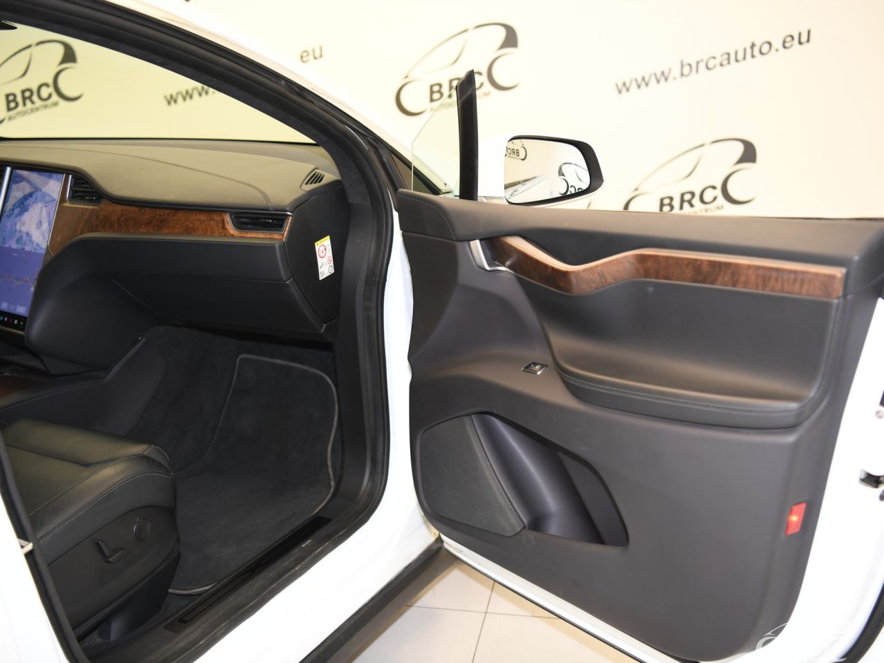 Tesla Model X | 7