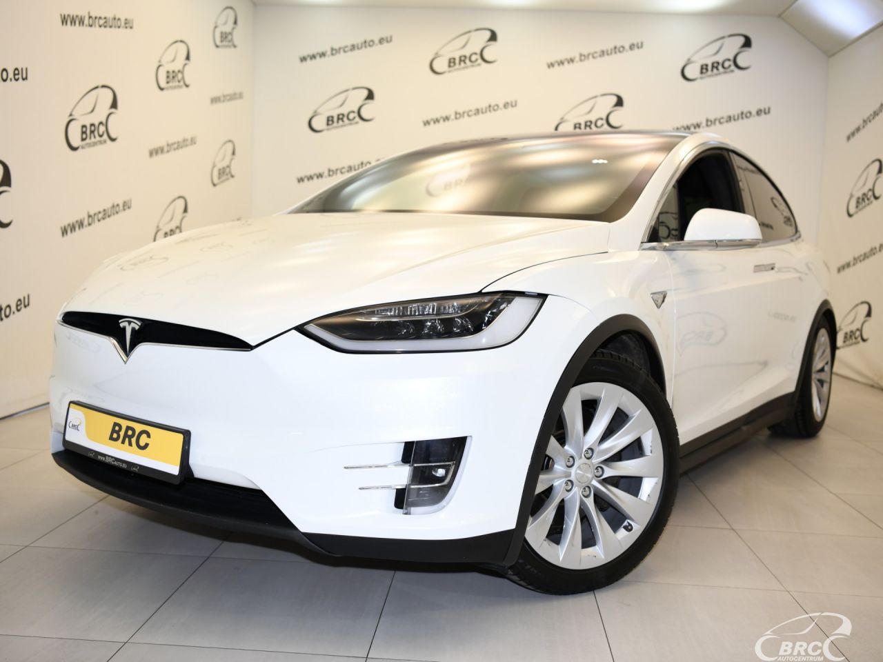 Tesla Model X | 36