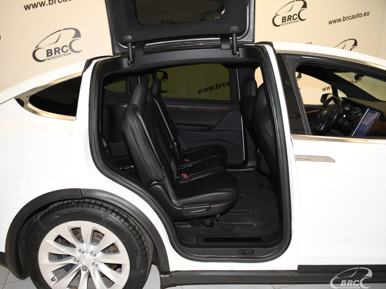 Tesla Model X | 8