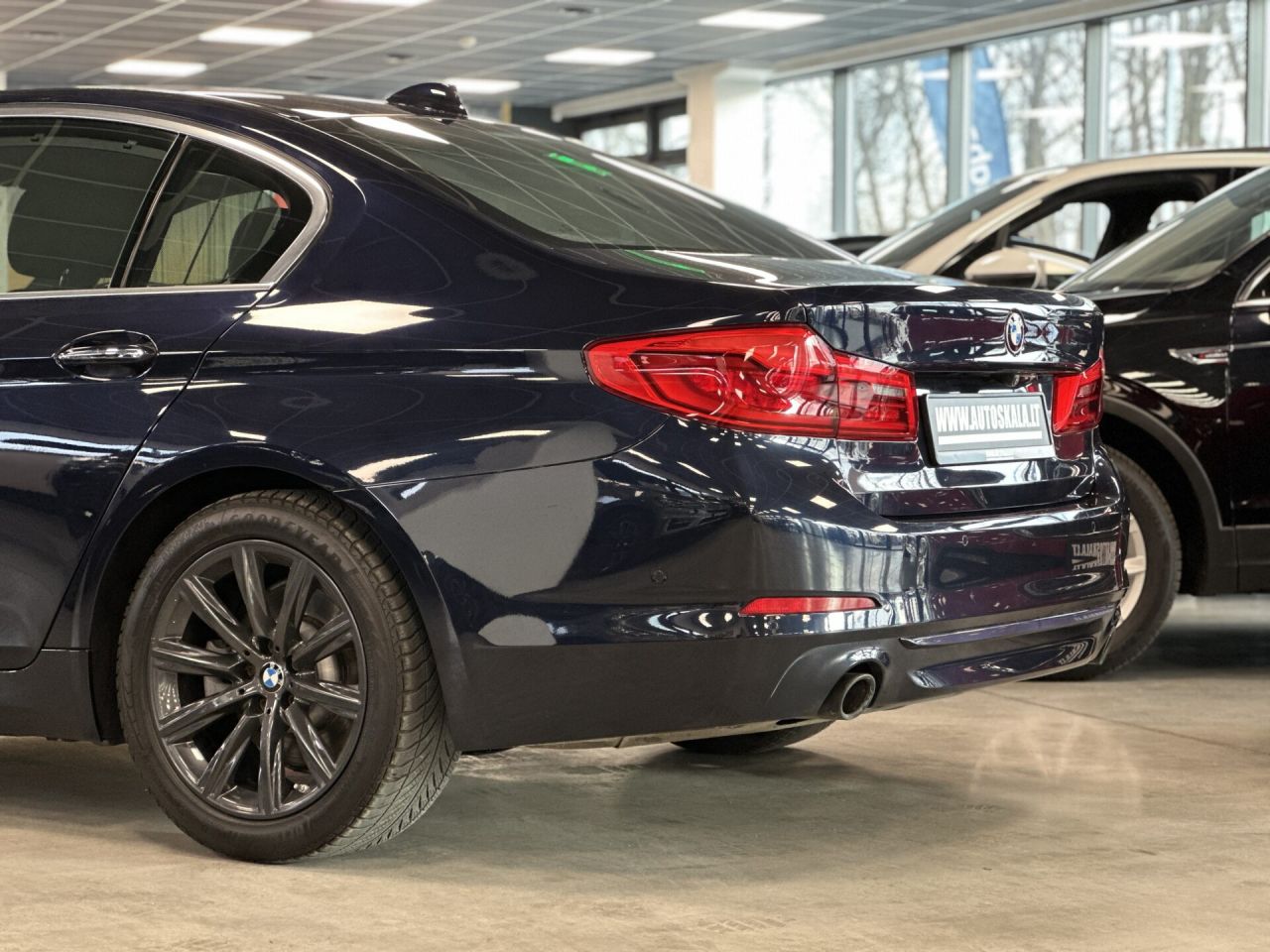 BMW 520 | 9