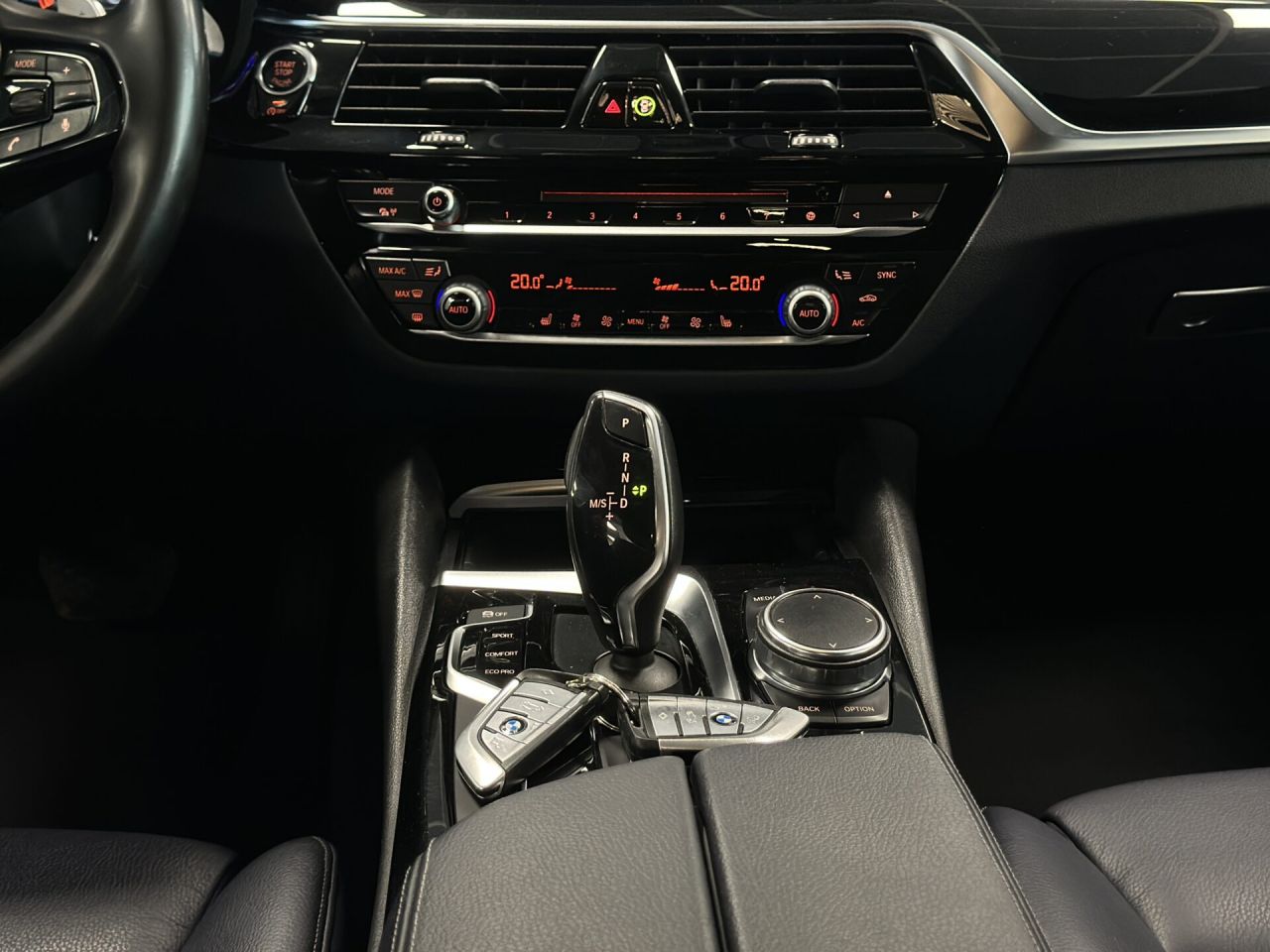 BMW 520 | 33