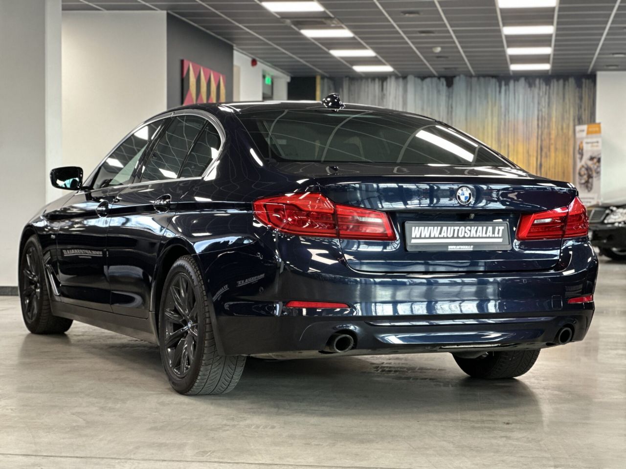 BMW 520 | 24