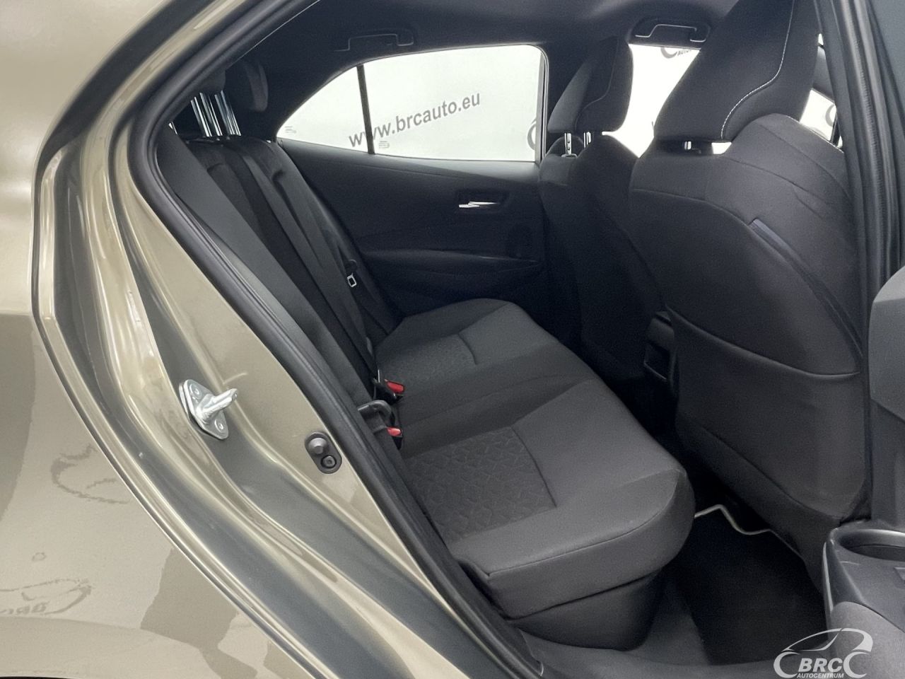 Toyota Corolla | 7