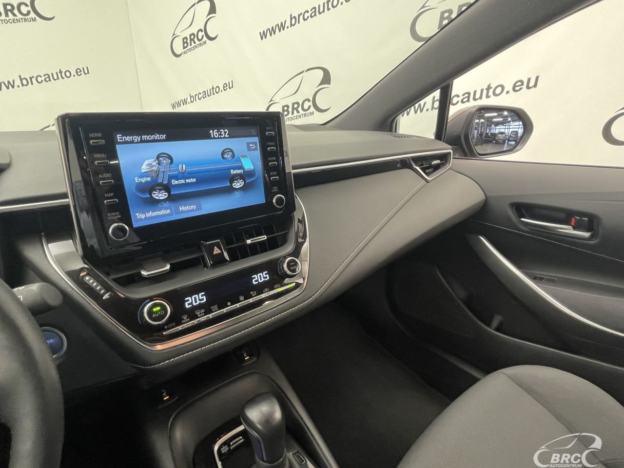 Toyota Corolla | 23