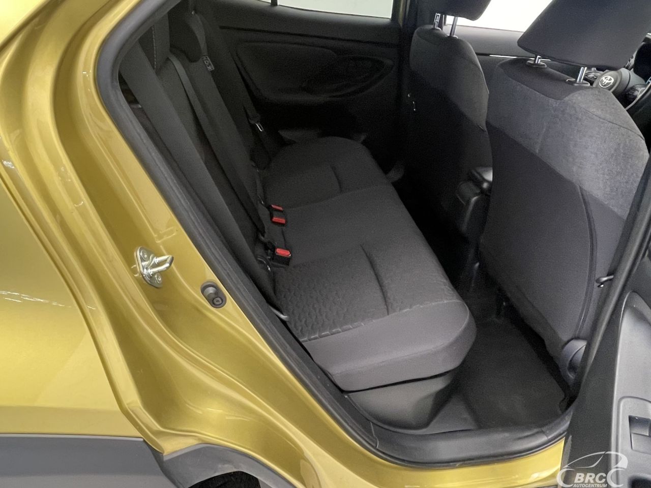 Toyota Yaris | 8