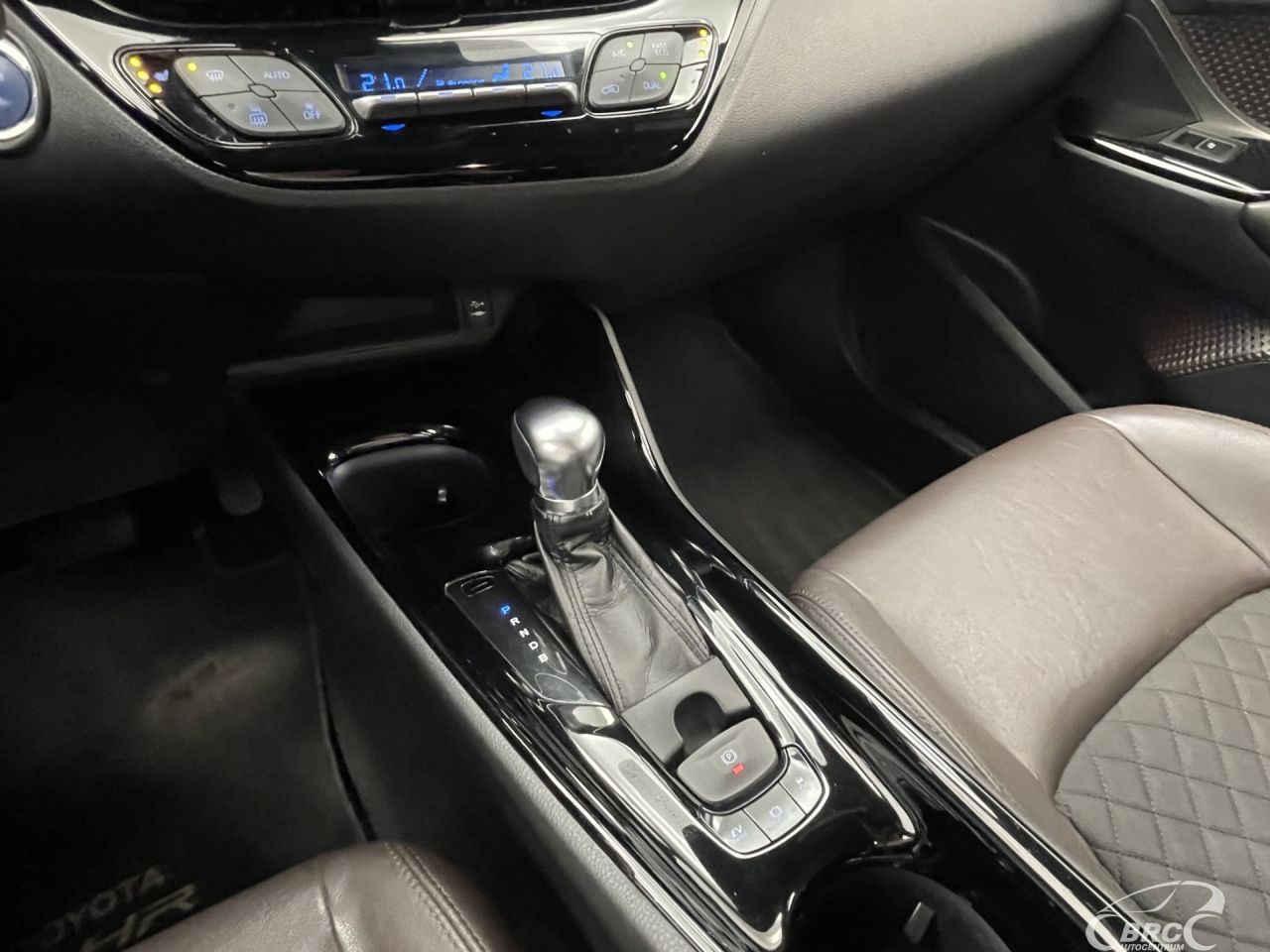 Toyota C-HR | 25