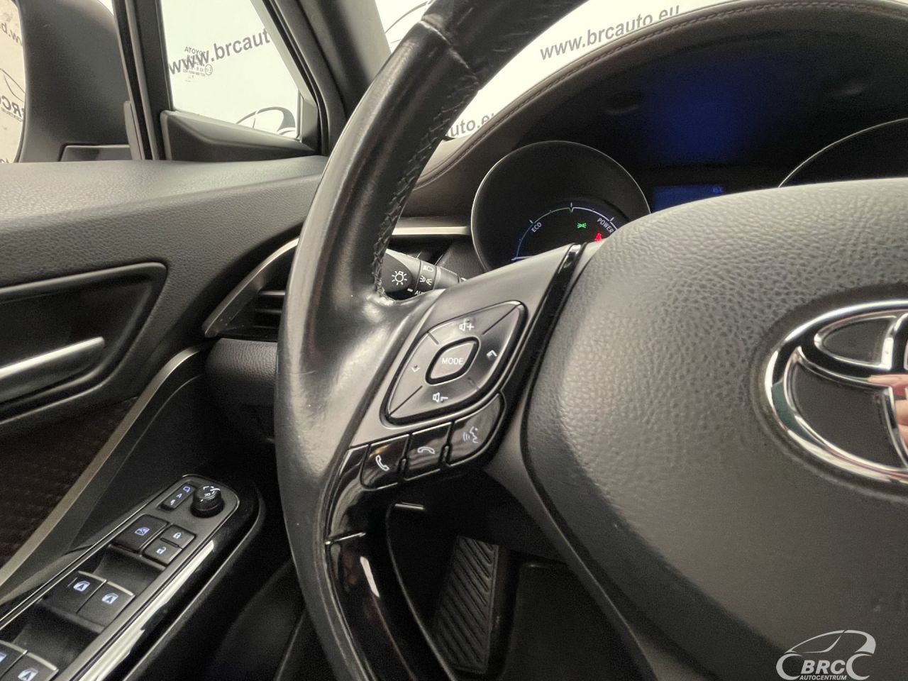 Toyota C-HR | 29