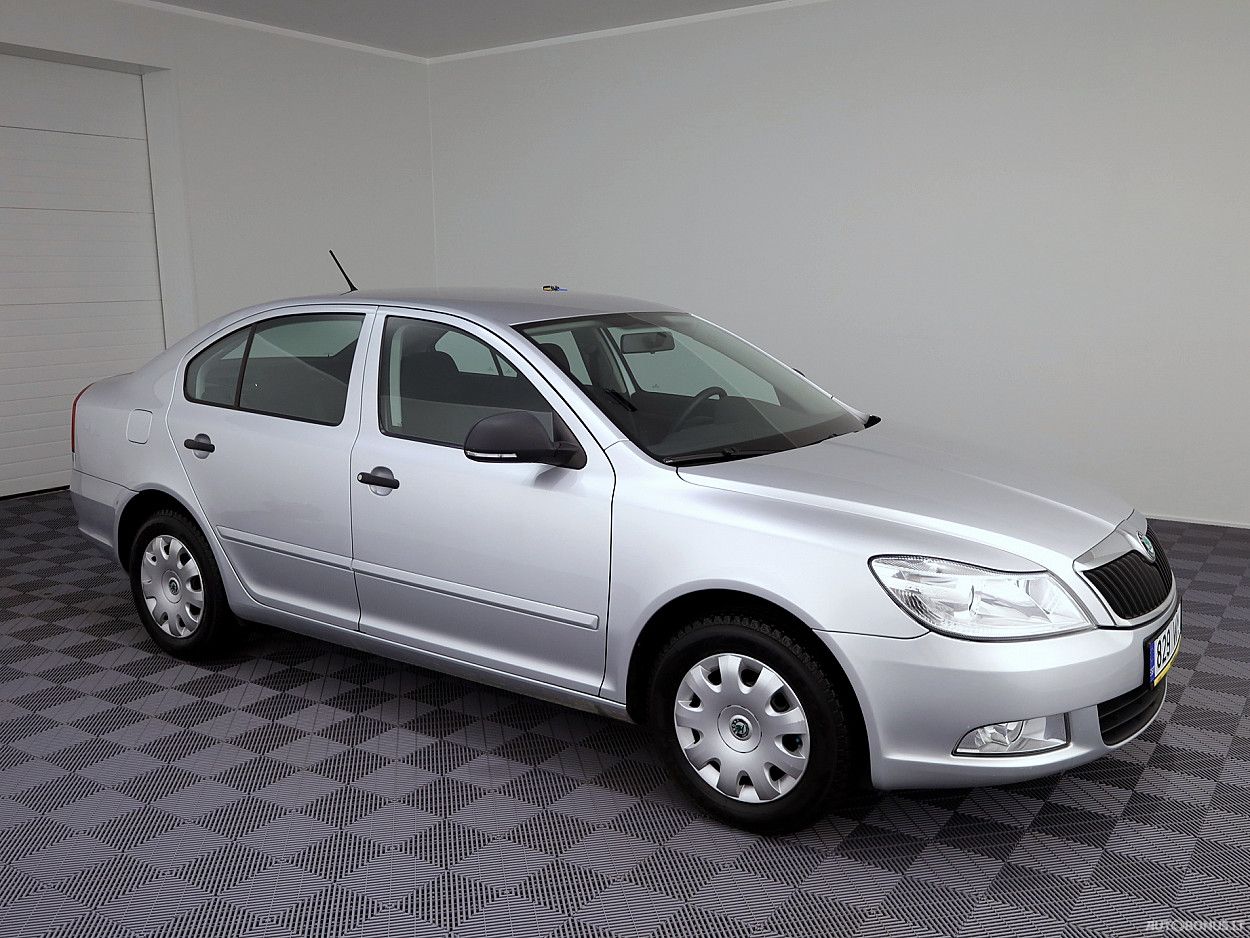 Skoda Octavia, 1.2 l., Хэтчбек