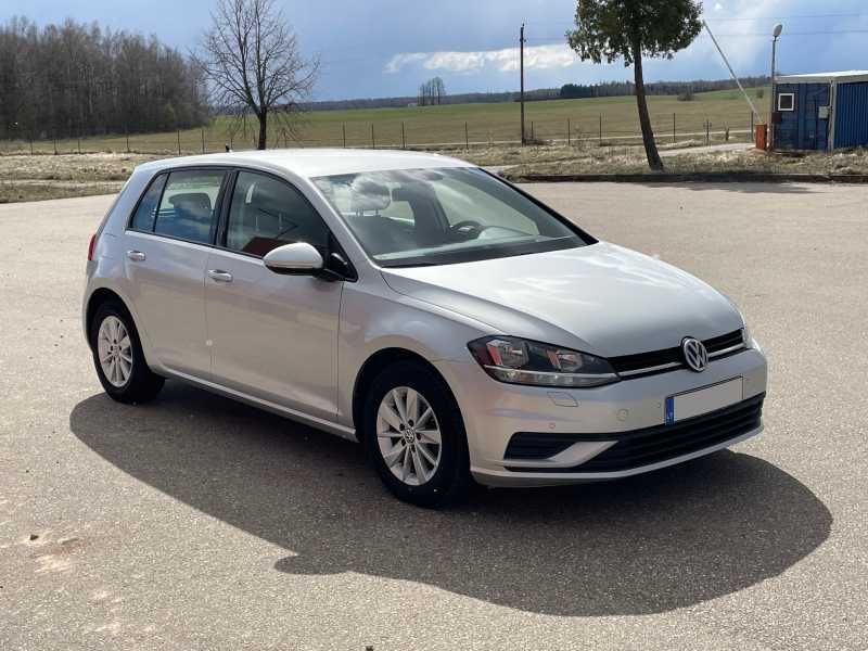Volkswagen Golf | 2