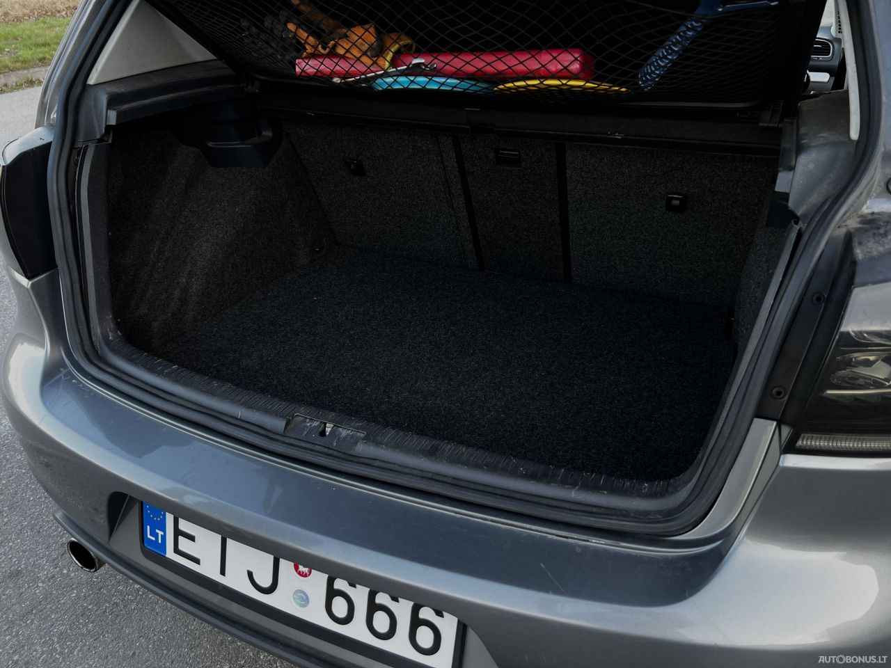 Volkswagen Golf | 10