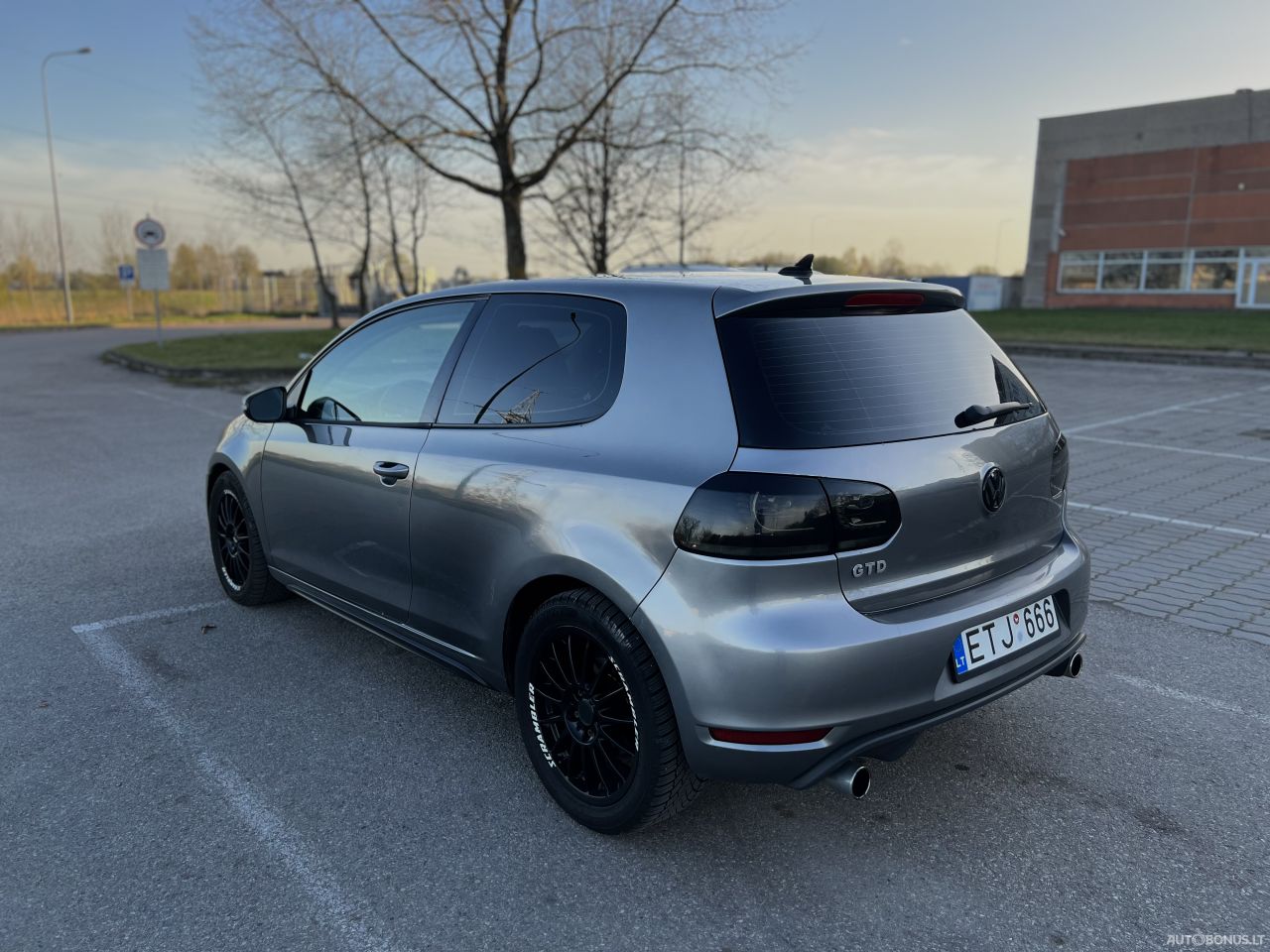 Volkswagen Golf | 6