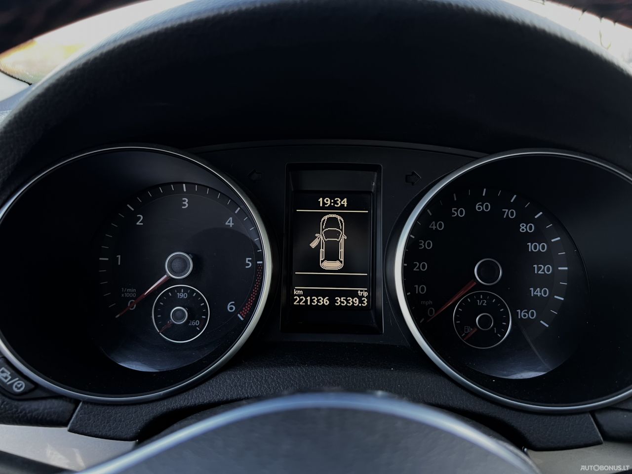 Volkswagen Golf | 8