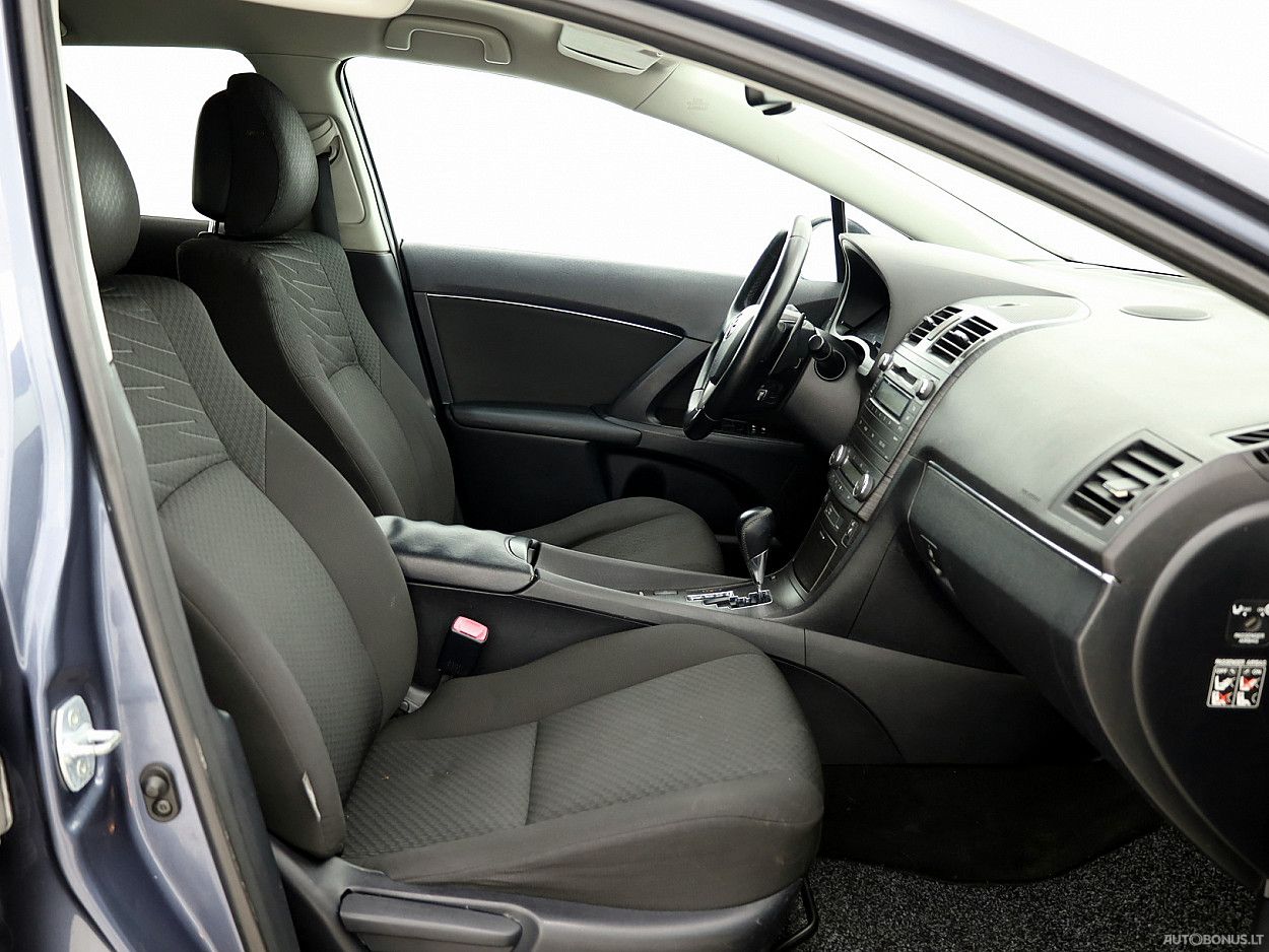 Toyota Avensis | 5