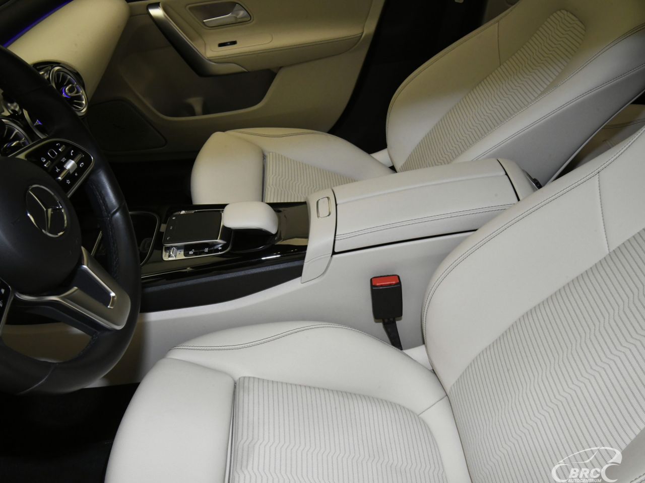 Mercedes-Benz CLA200 | 19