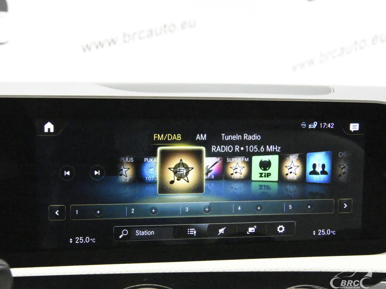 Mercedes-Benz CLA200 | 28
